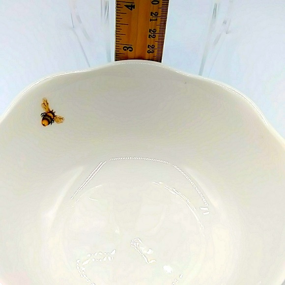 🌏HP! 2 Lenox Butterfly Meadows Bowls. One is Ice Cream size & 1 Fruit Bowl - Picture 10 of 11